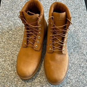 Timberland NWOT waterproof boots
